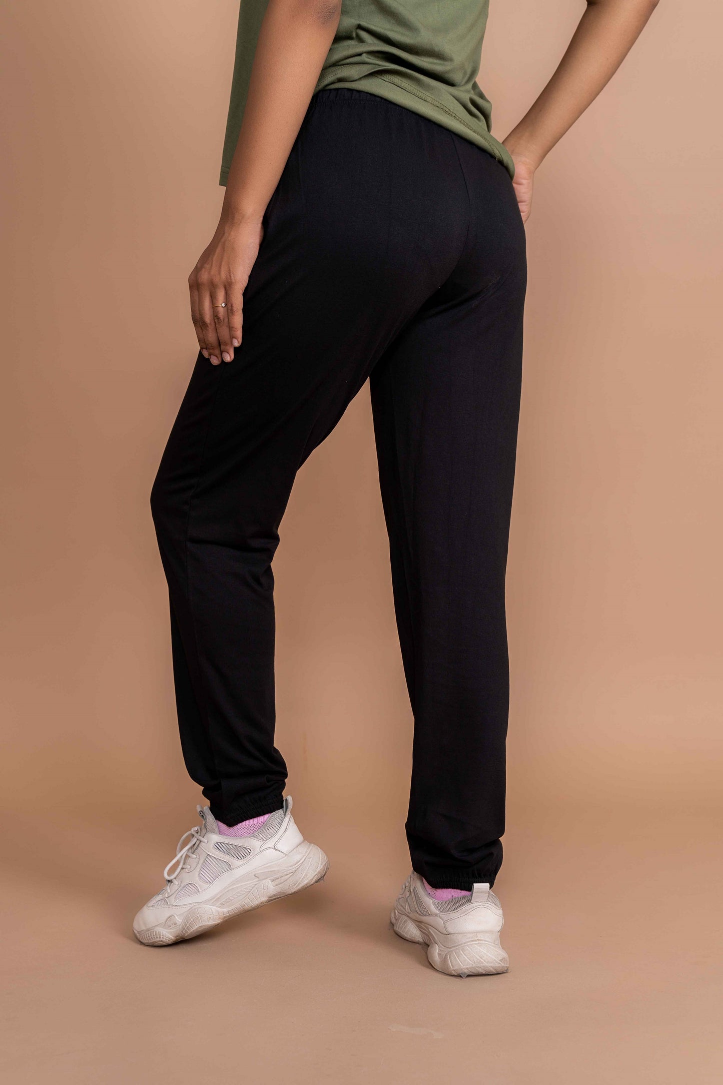 CY Basic Joggers Black